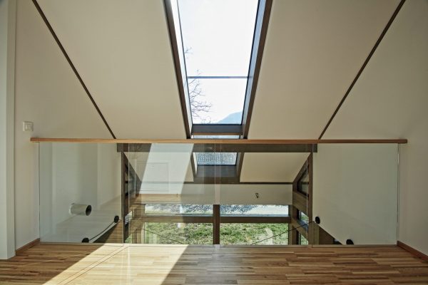 Glass house by KAGER HOUSE